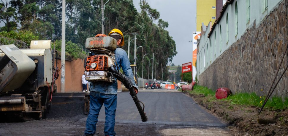 Pavimentación salida a oriente